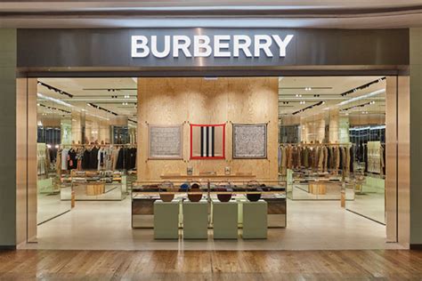 Burberry shops heathrow